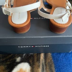 TOMMY HILFIGER SANDALS!
